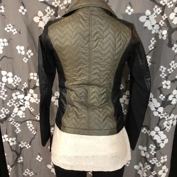 NWT LAUNDRY Quilted Faux Leather Motorcycle Jacket - Picture 7 of 8